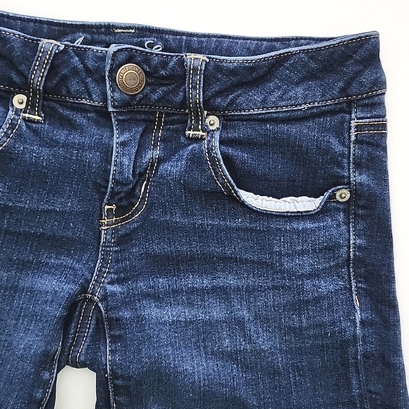 American Eagle  Women's Stretch Blue Dark Wash Denim Jean Shorts Size 2 - Picture 3 of 15